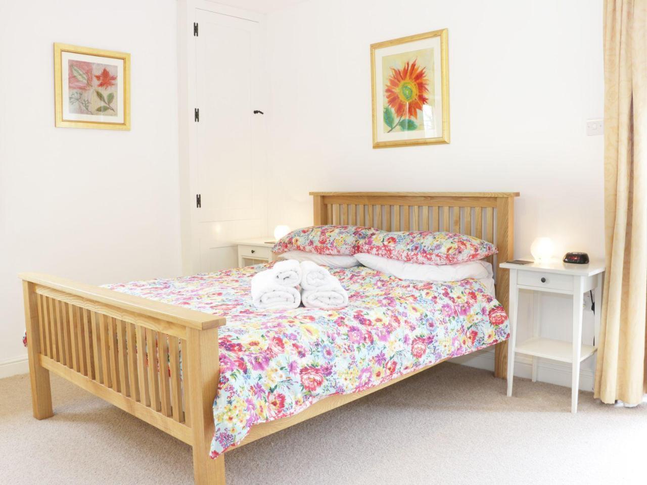 Acorn Cottage 1 Petton ภายนอก รูปภาพ