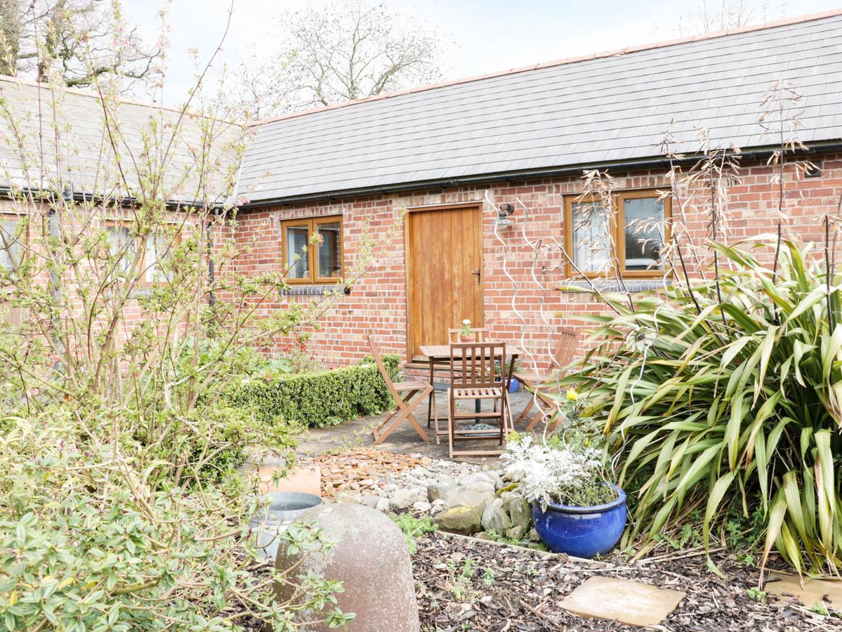 Acorn Cottage 1 Petton ภายนอก รูปภาพ